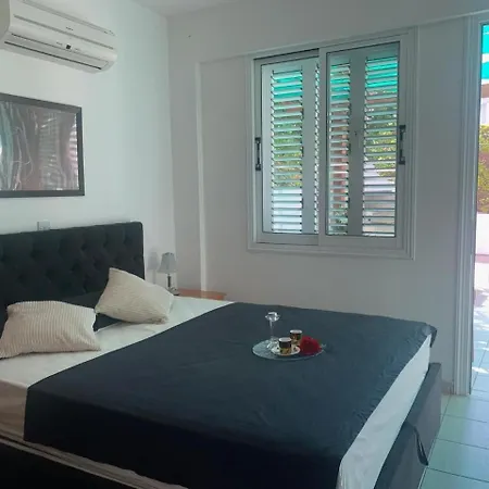Sunny Coast Апартаменты *