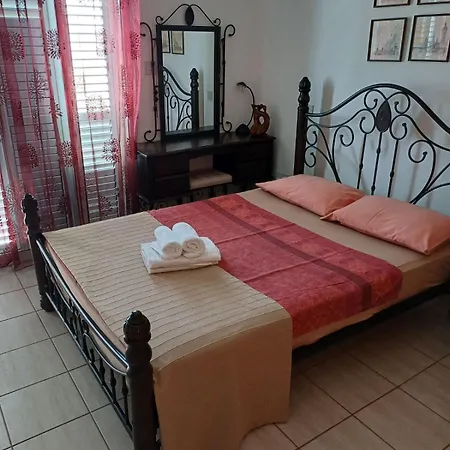 Sunny Coast Paralimni