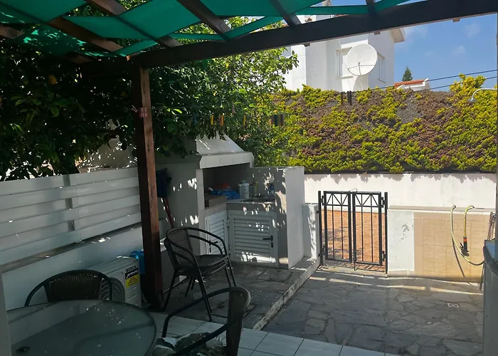 Sunny Coast * Paralimni